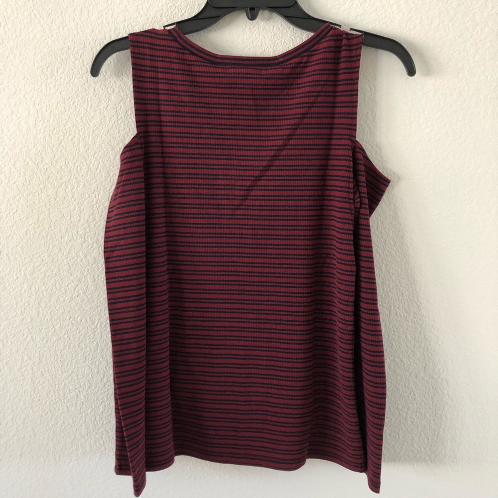 💗BB Dakota striped cold shoulder top - Picture 6 of 7